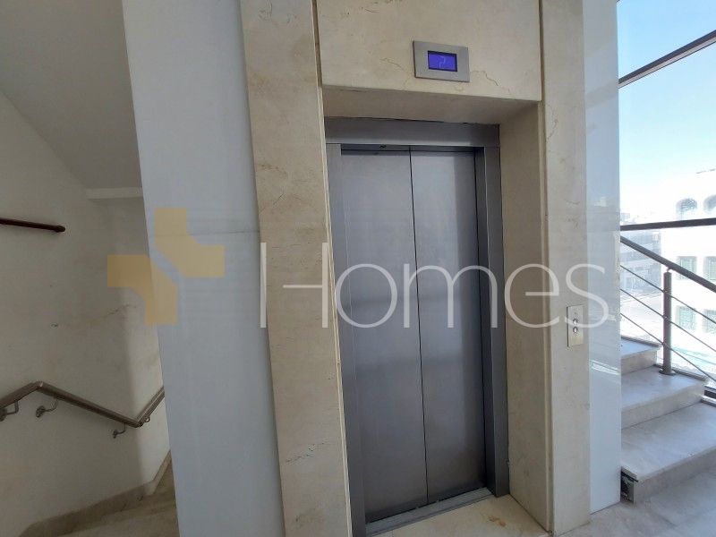 1st Floor office for rent in the suburb of Dahiet Al-Amir Rashid 260m