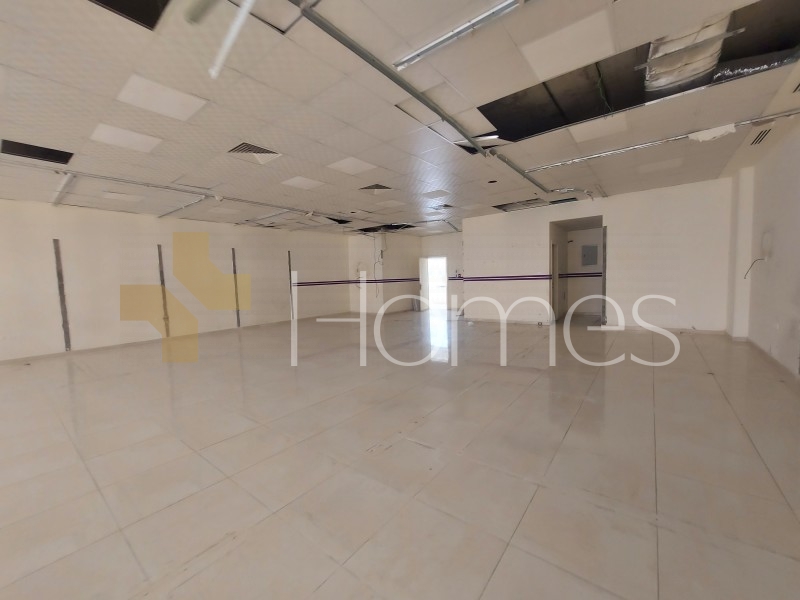 First floor office with glass facades for rent in 7th circle, of 170m