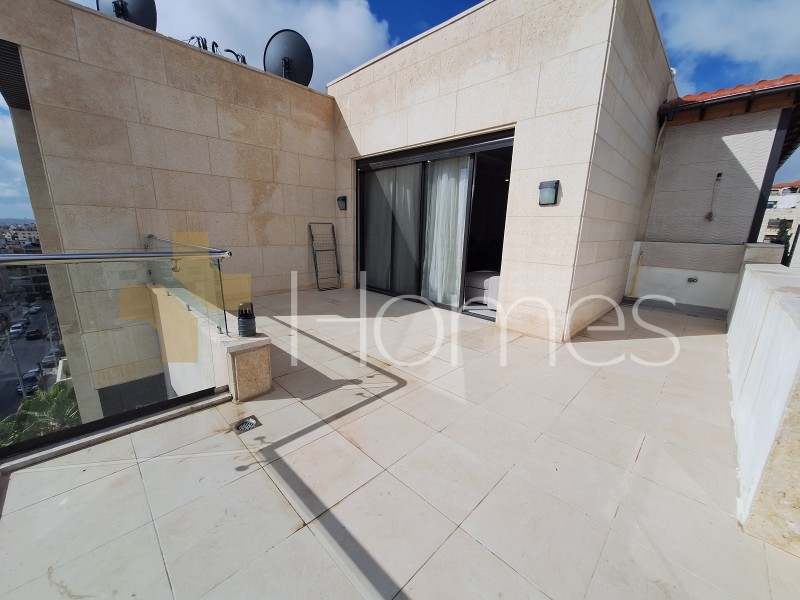 Roof with terrace for rent in Al Shmeisani 50m