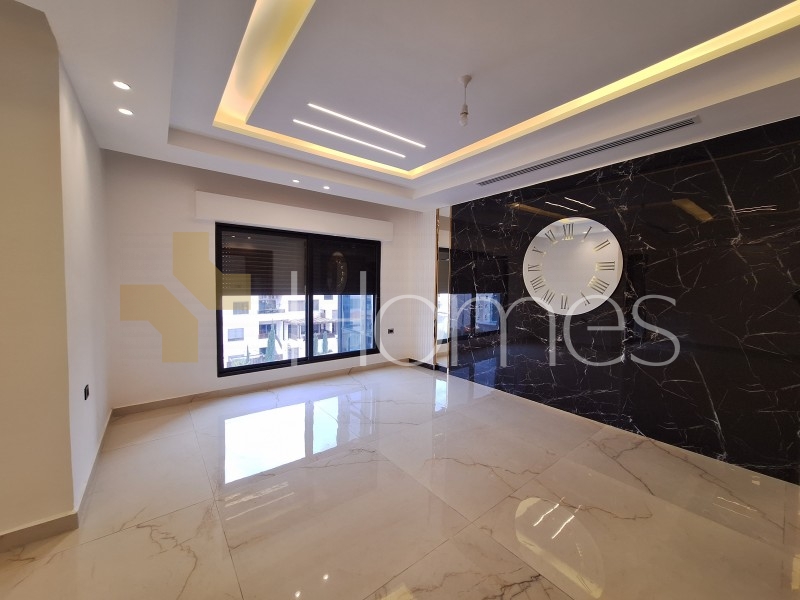 Second floor apartment for rent in Dair Ghbar 209m