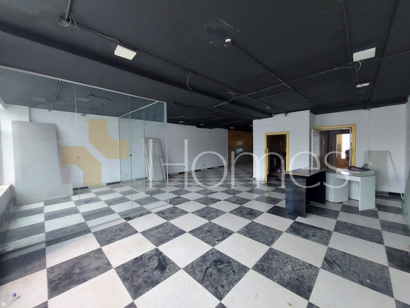 First floor office for rent in 7th Circle with an office area of 120m