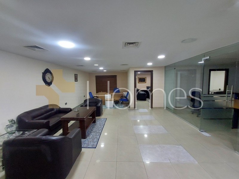Second floor office  for rent in Mecca Street, office area 130m
