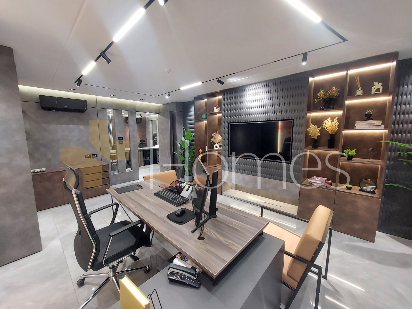 commercial showroom for rent on Mecc Street, of 146m