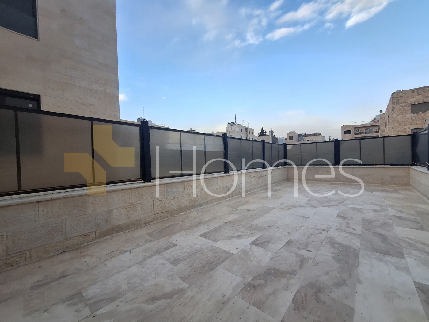 Ground floor apartment with garden for rent in Dahiet Al Amir Rashed