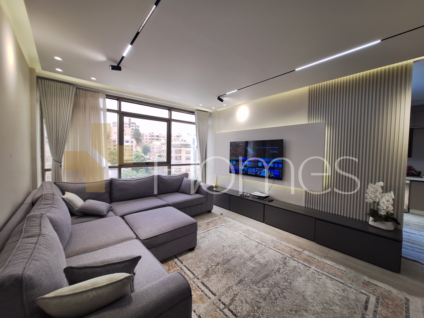 Second floor apartment for rent in Abdoun Hills 145m