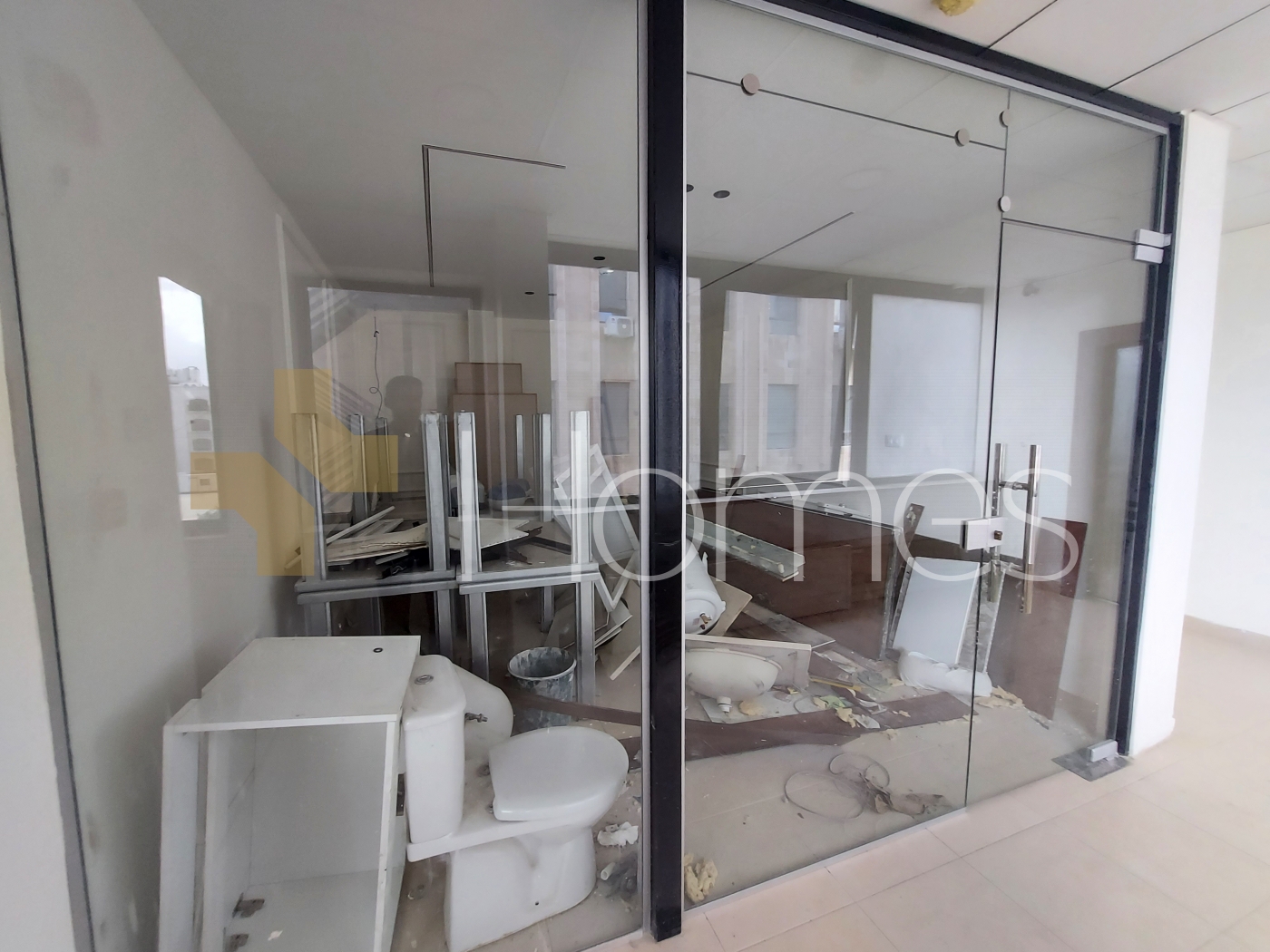 First floor office in for rent in Um Uthaina, with an area of 50m