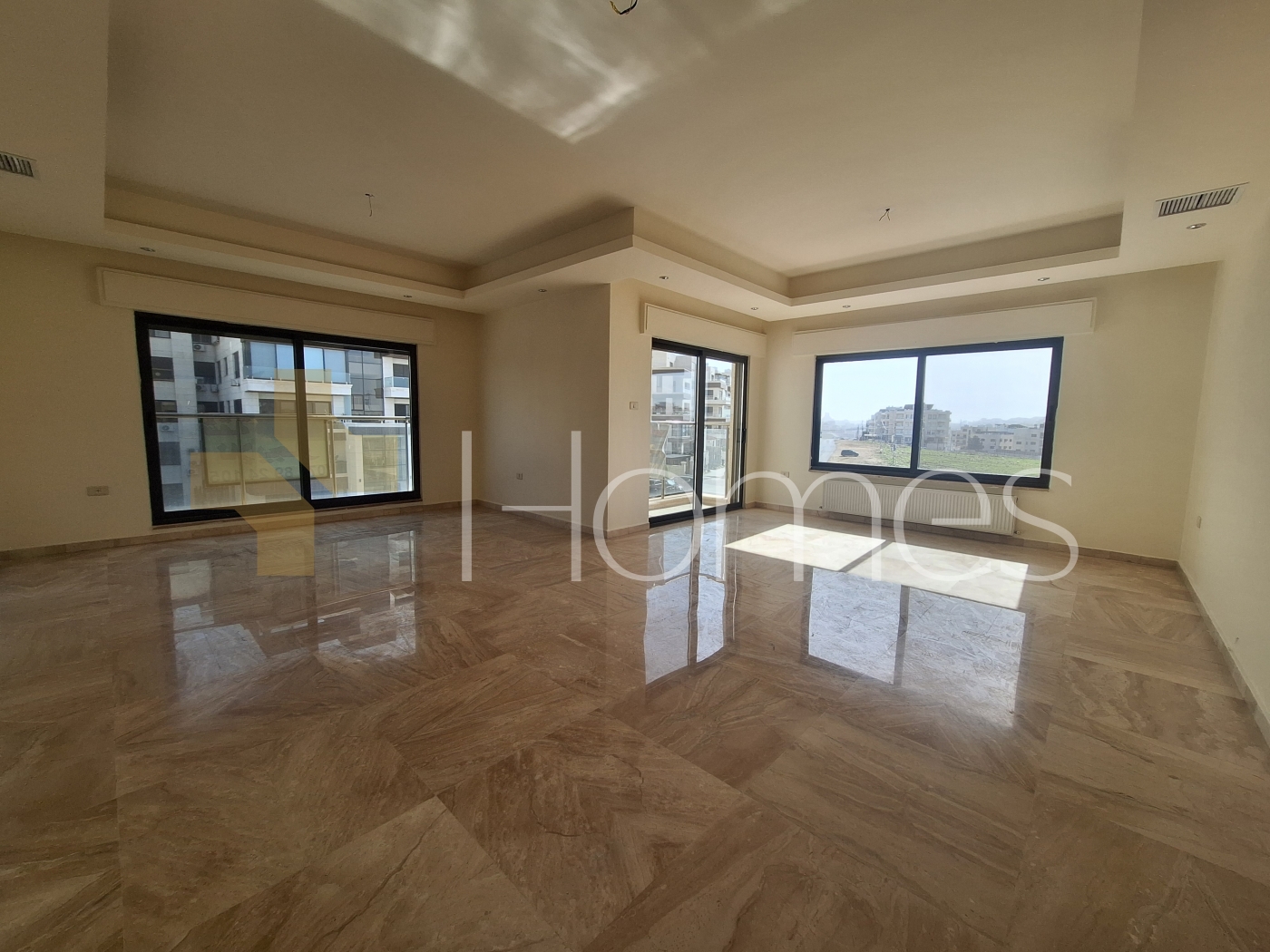 Second floor apartment for rent in Dair Ghbar 230m