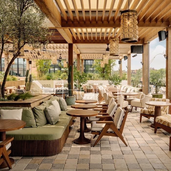 Commercial showroom in a strategic location for rent in Um Uthaina