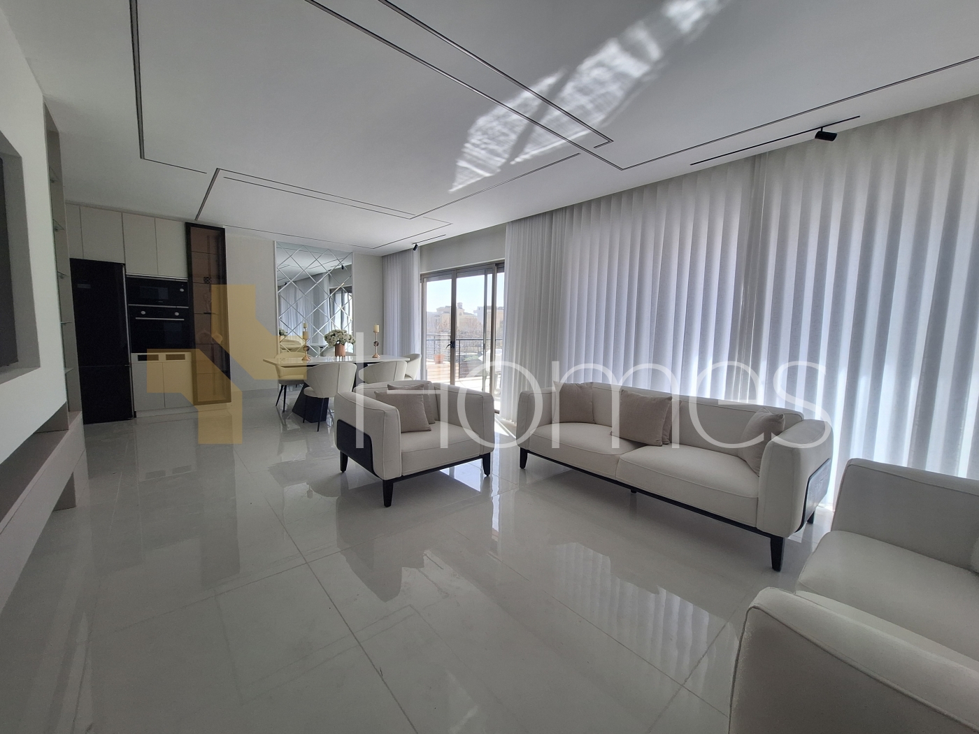 Roof with terrace for rent in Abdoun with a built-up area of 107m