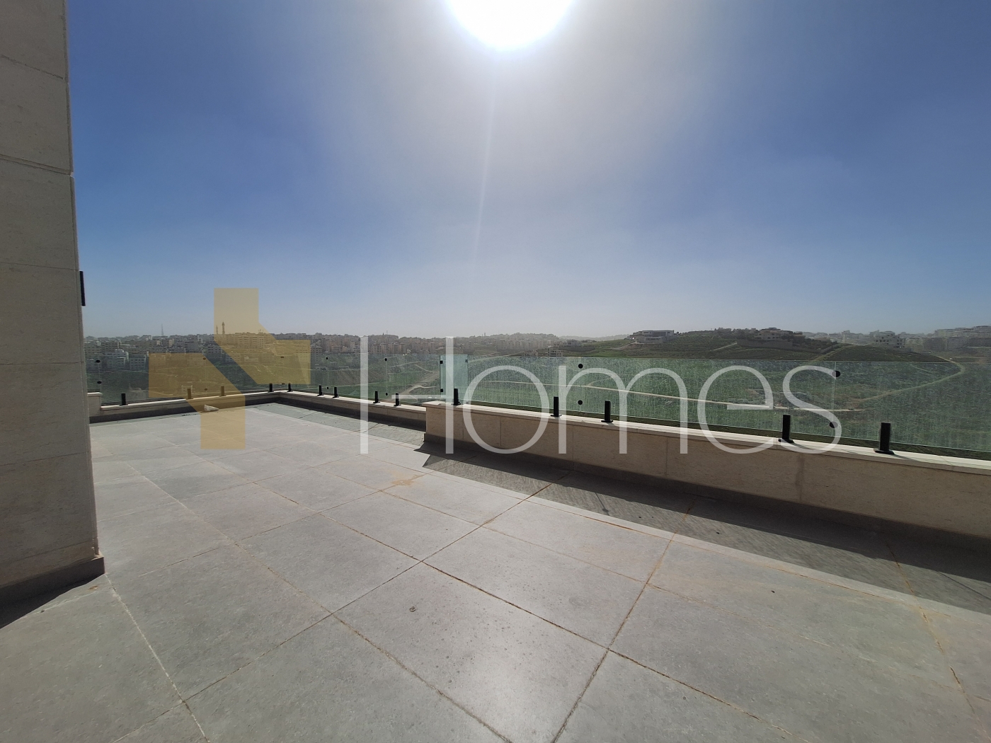 Roof with terrace for rent in Abdoun 250m