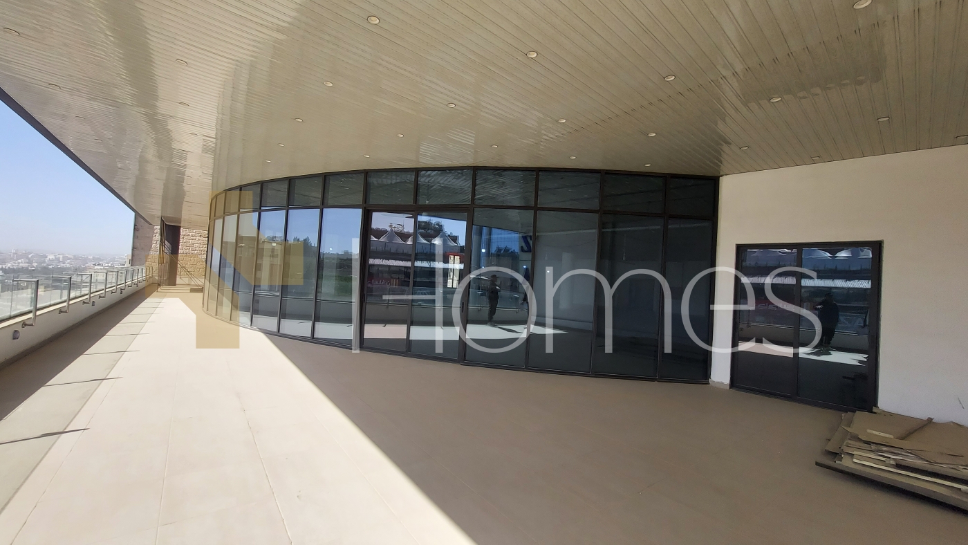 Full Floor office for rent in Khalda, with an area of 1350m