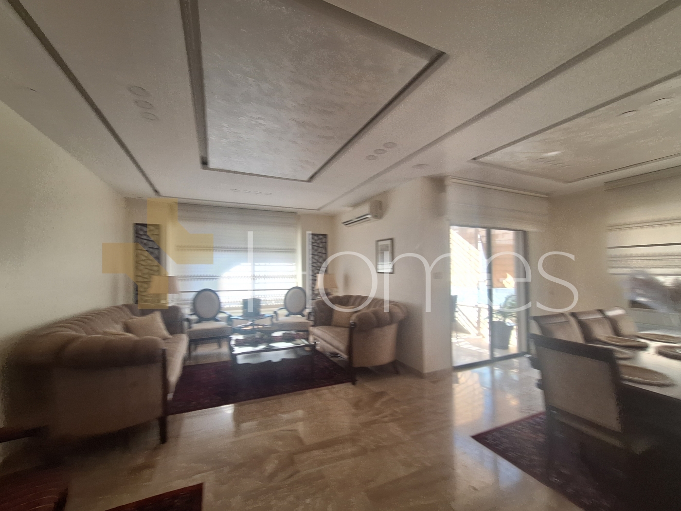 Third floor apartment for rent in Al Shmeisani 185m