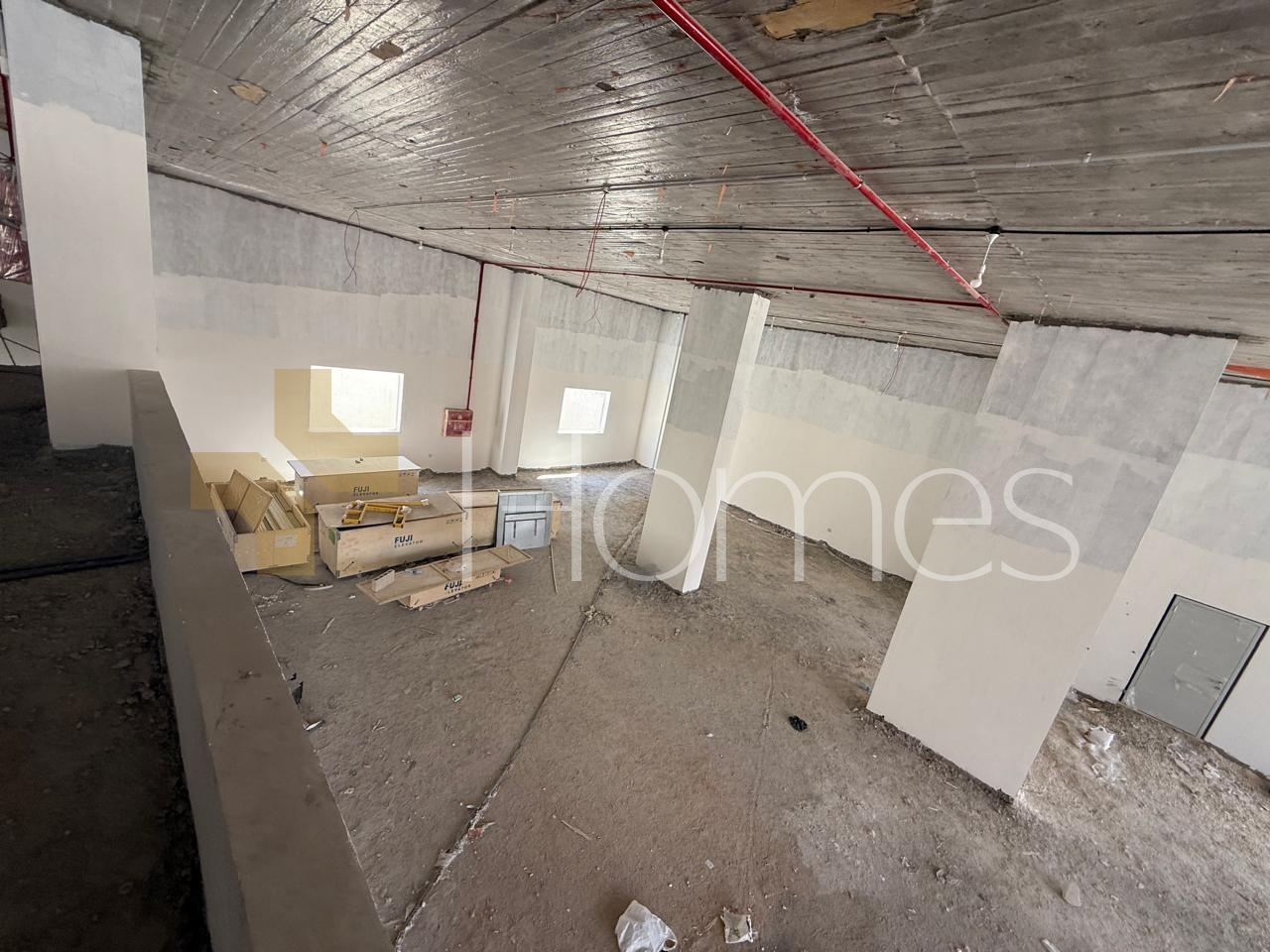 Prime commercial showroom for rent in khalda 384m
