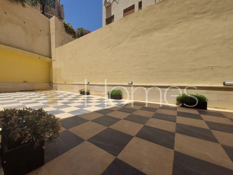 an office  with terrace for sale in the third circle with 42m