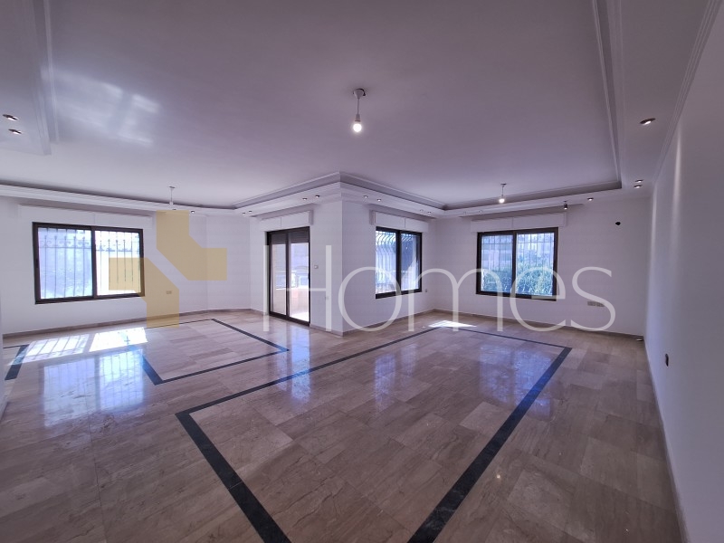 Flat first floor apartment for sale in Dair Ghbar 350m