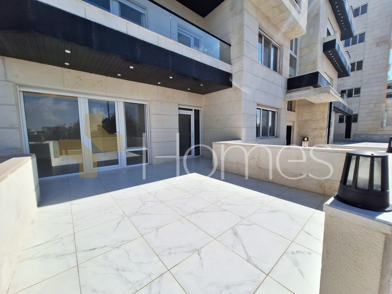 Ground floor with terrace for sale in Khalda 183m