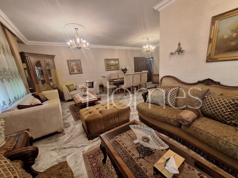 Second floor apartment for sale in Arqoub Khalda 190m