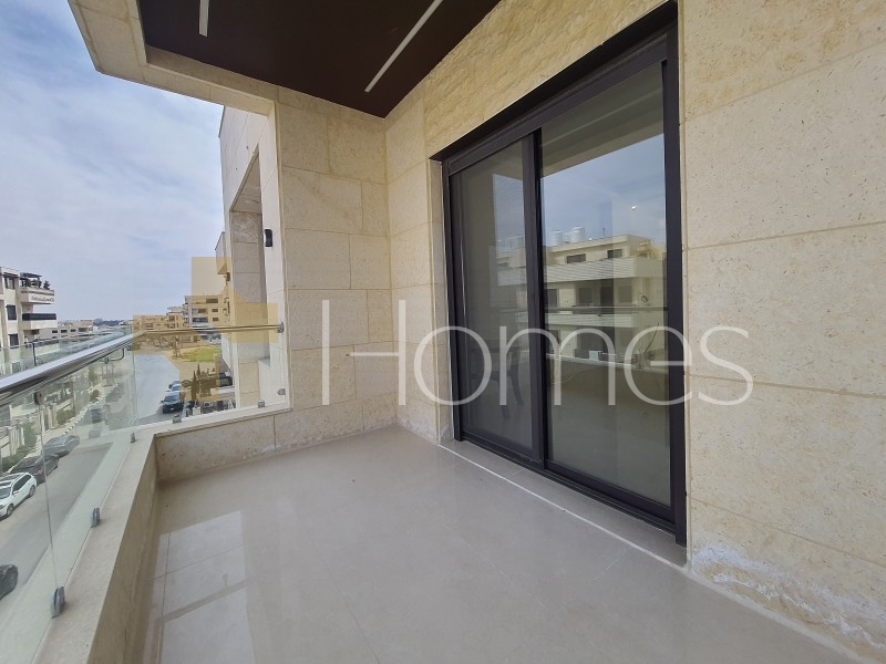 Second floor apartment for sale in Airport Road, an area of 165m