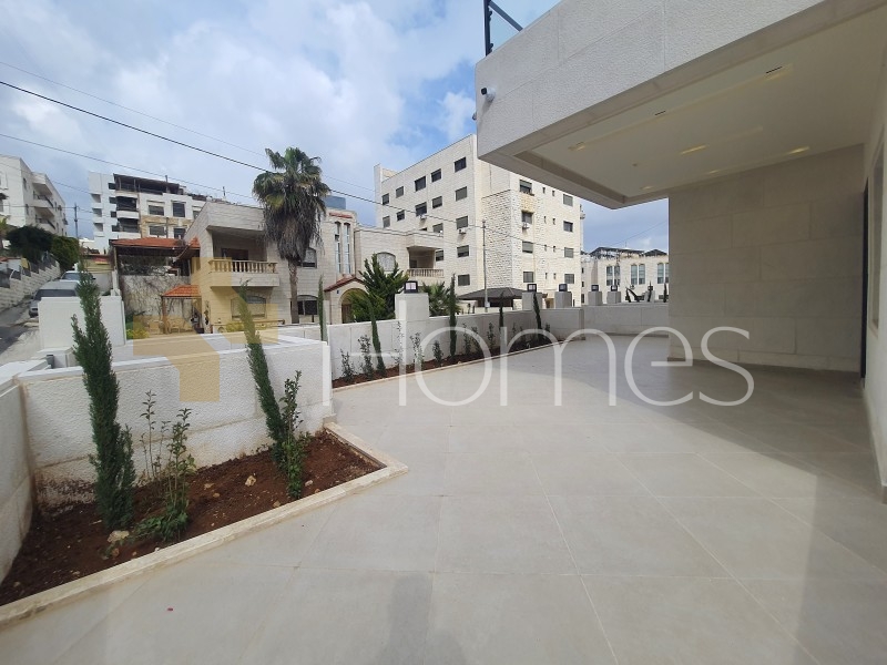Ground floor with terrace for sale in the Al-Bunayyat, an area of 180m