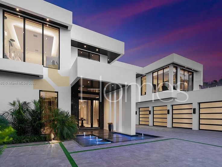 Villa under construction for sale in Abdoun with a building area of 760m
