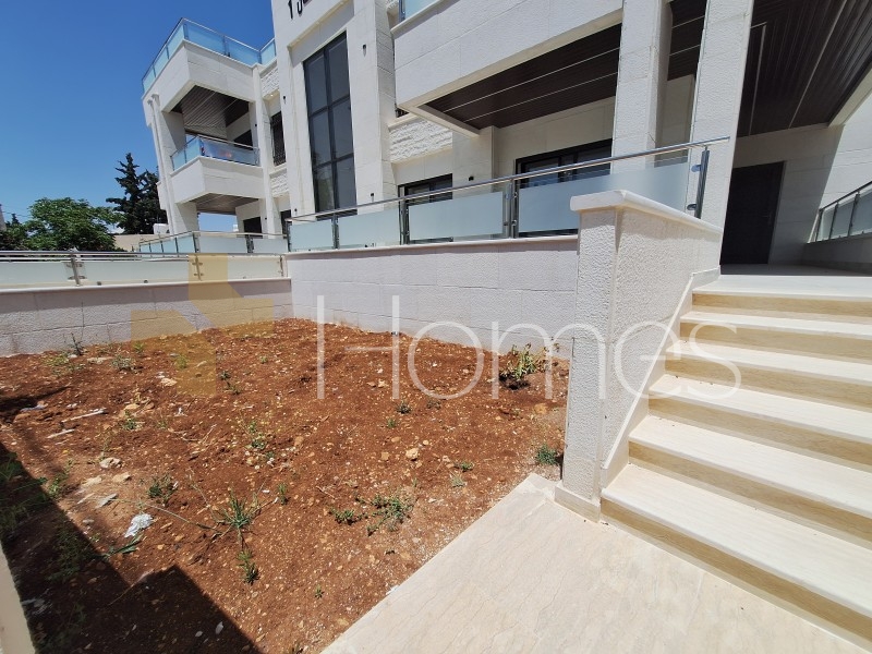 Ground floor with terrace for sale in Al Fuhais 218m