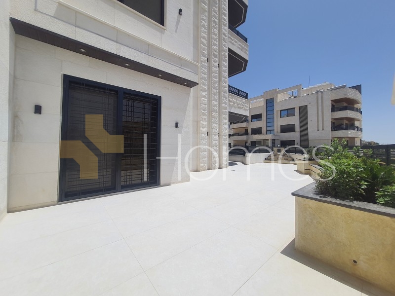 Flat apartment with terrace for sale in Airport Road building 180m