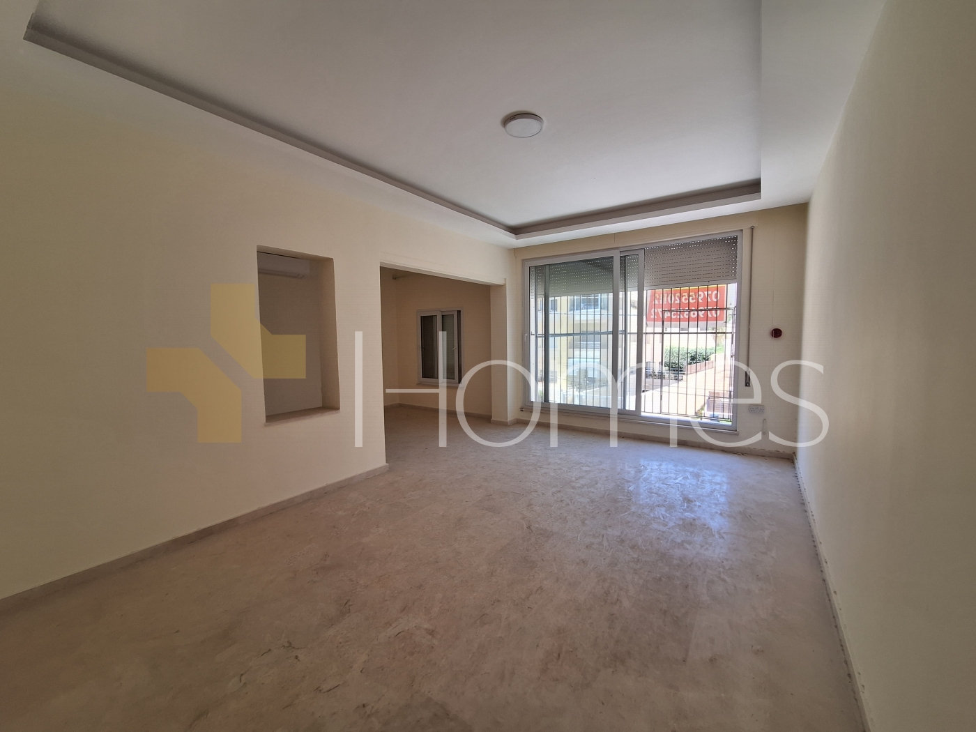 First floor apartment for sale in Dair Ghbar 205m