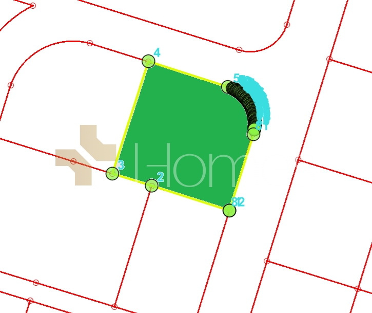 Land for sale in Sweileh with a land area of 1400m
