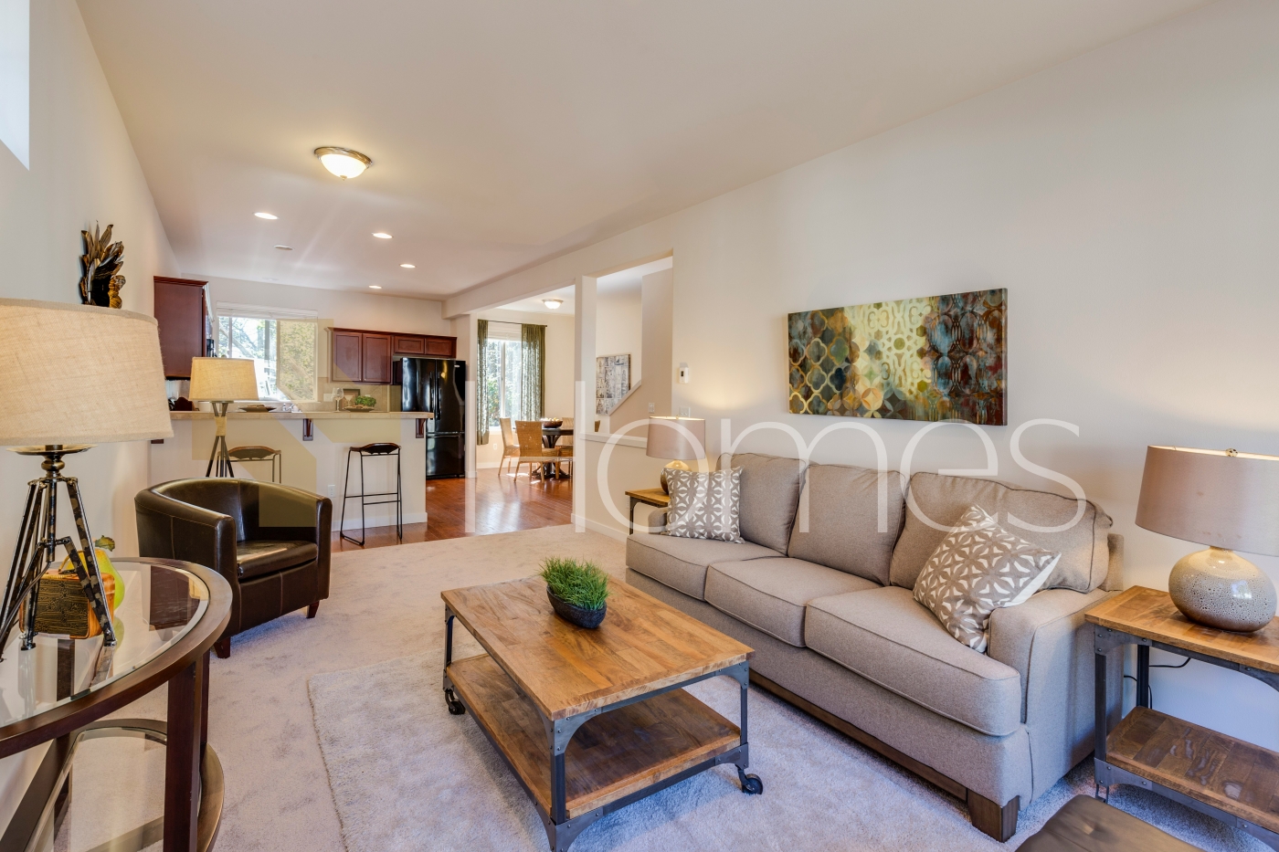 1st floor apartment for sale in Qaryet Al Nakheel, an area of 180m