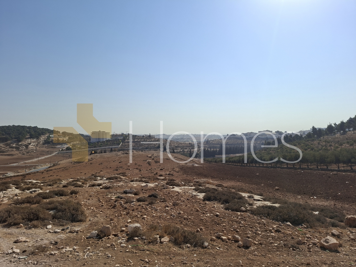 Land with a high view for sale on Airport Road with an area of 4600m