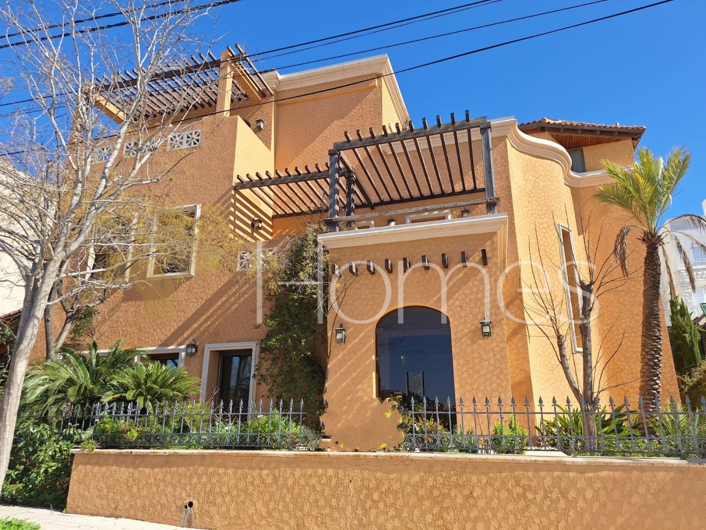 Standalone villa for sale in Dabouq, with a land area of 780m