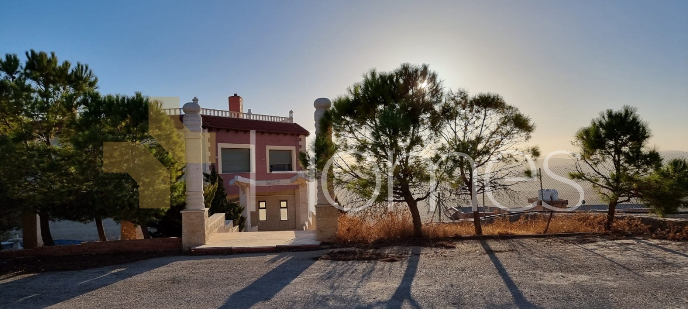 Palace with high view for sale in Al Mafraq with a land area 10,000m