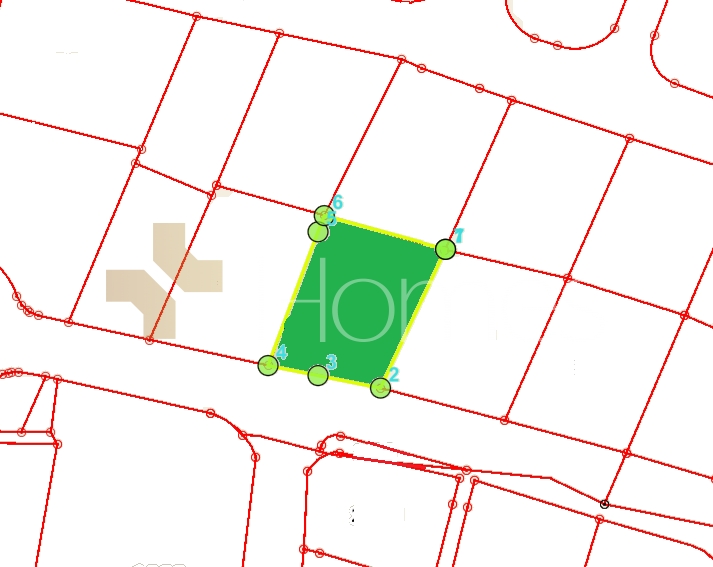 Land for sale in Al Shmeisani for building housing a land area of 757m