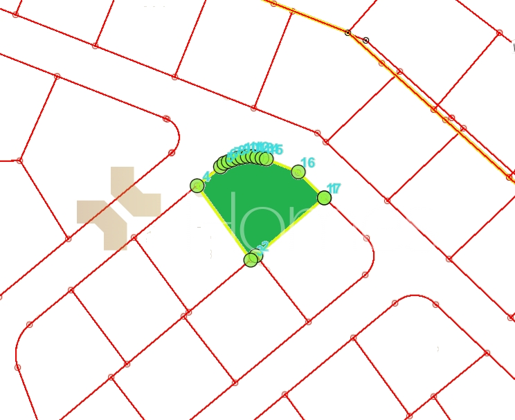 Land for sale in Um Al Summaq with a land area of 622m