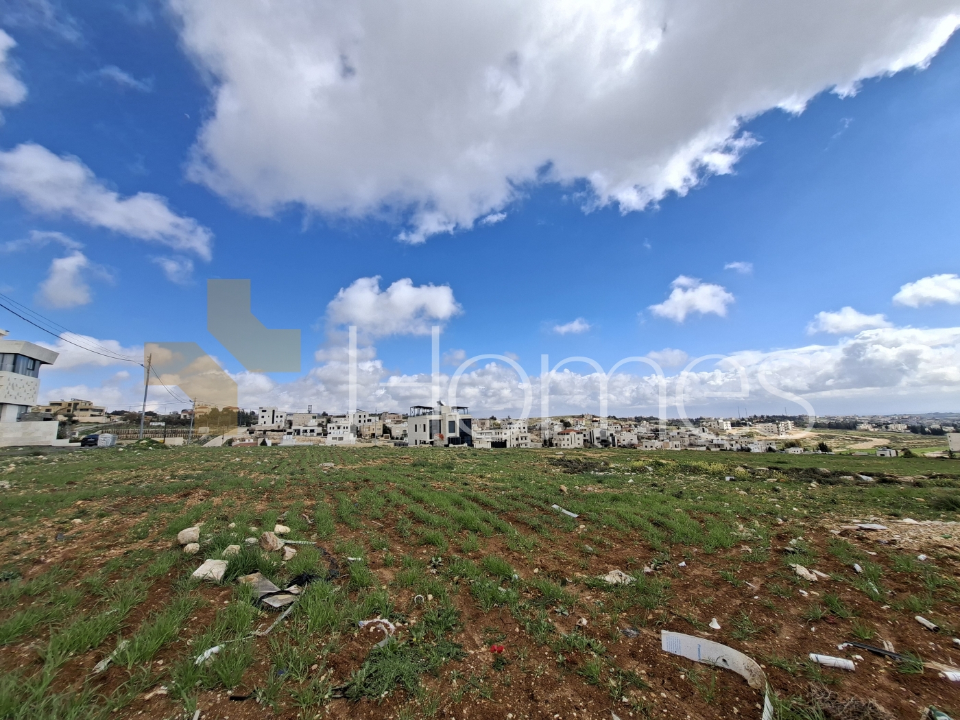 Land for sale suitable for building a villa in Airport Road, of 771m