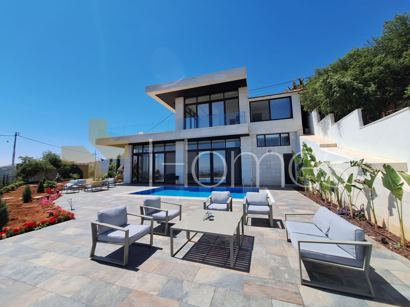 Farm with pool for sale in Al Salt with a Land area of 633m