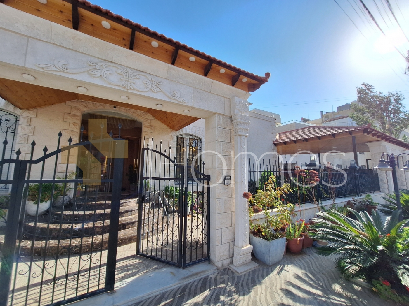 Standalone villa for sale in Abdoun, with a land area of 750m