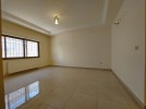شقة ارضية حديثة مع مساحة خارجية للايجار في دير غبار، مساحة بناء 230 م