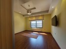  شقة طابق اول مفروشة حديثة للايجار في دابوق، مساحة بناء 220م