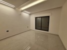 1st floor apartment for rent in Dair Ghbar 196m