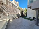 شقة مع حديقة للايجار في جبل عمان بمساحة بناء 180م