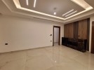Second floor apartment for rent in Dair Ghbar 190m