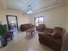 شقة طابق اول للايجار في قرية النخيل بمساحة بناء 200م