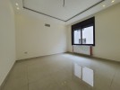 Duplex last floor with roof for sale in Hjar Al Nawabelseh of 210m