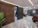 commercial showroom for rent on Mecc Street, of 146m