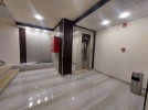 commercial showroom for rent on Mecc Street, of 146m