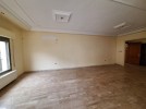 First floor apartment for rent in Umm Uthaina 196m