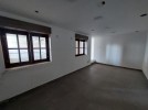 Front third floor office for rent in Um Uthaina, area of 160m