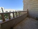 شقة طابق ثاني للايجار في مرج الحمام بمساحة بناء 160م 