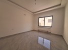 First floor apartment for rent in Dahiet Al-Amir Rashid 225m
